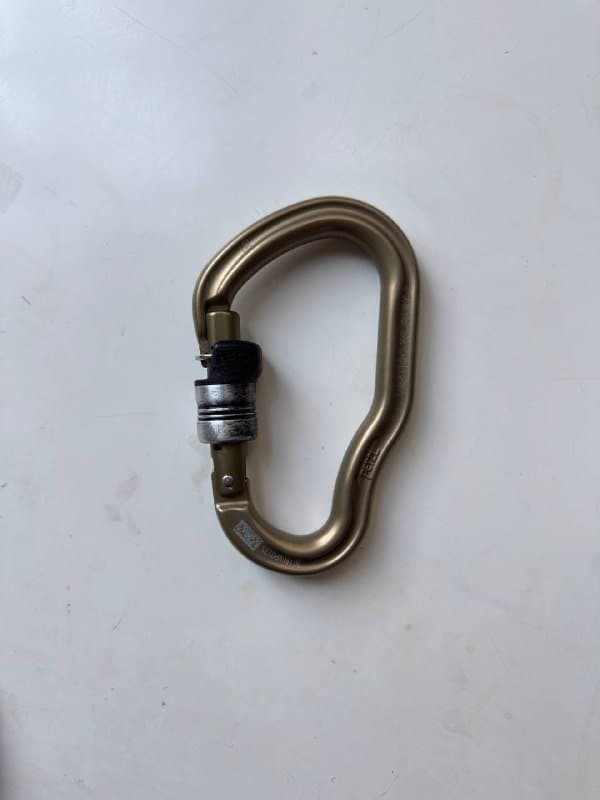 Карабин Petzl оригинальный 2