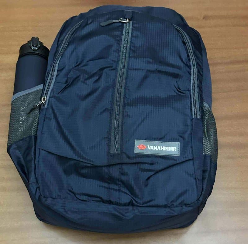 Рюкзаки зелёный 100 литров, чёрный 70 литров, синий 50 литров 7