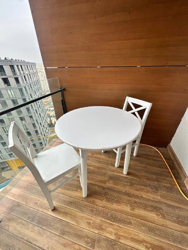 Стол и два стула комплект 1