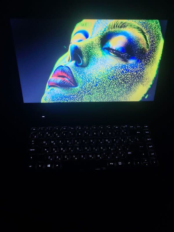 Ноутбук HP на i5 процессоре с подсветкой клавиатуры 3