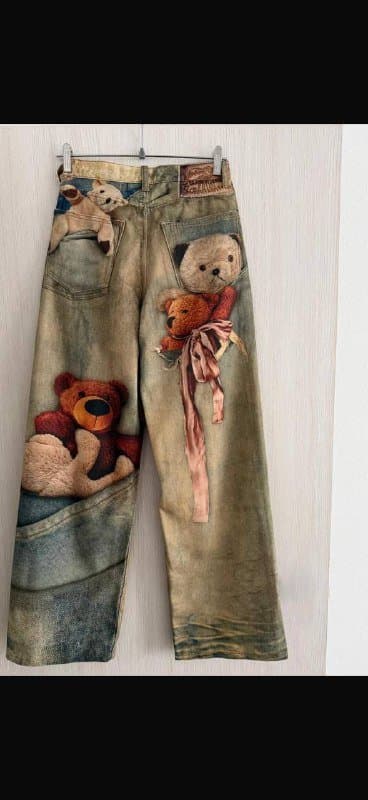 Джинсы женские с рисунком медвежат 4