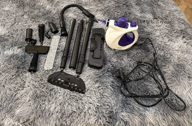 Пароочиститель со всей комплектацией