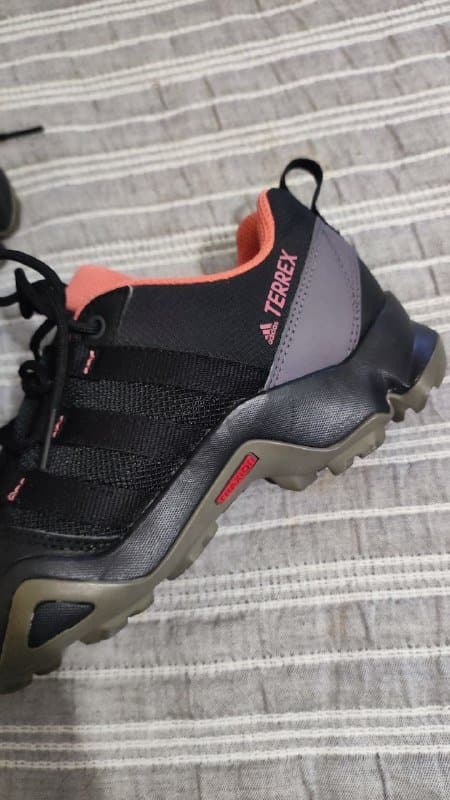 Женские кроссовки Adidas Terrex 37 размер