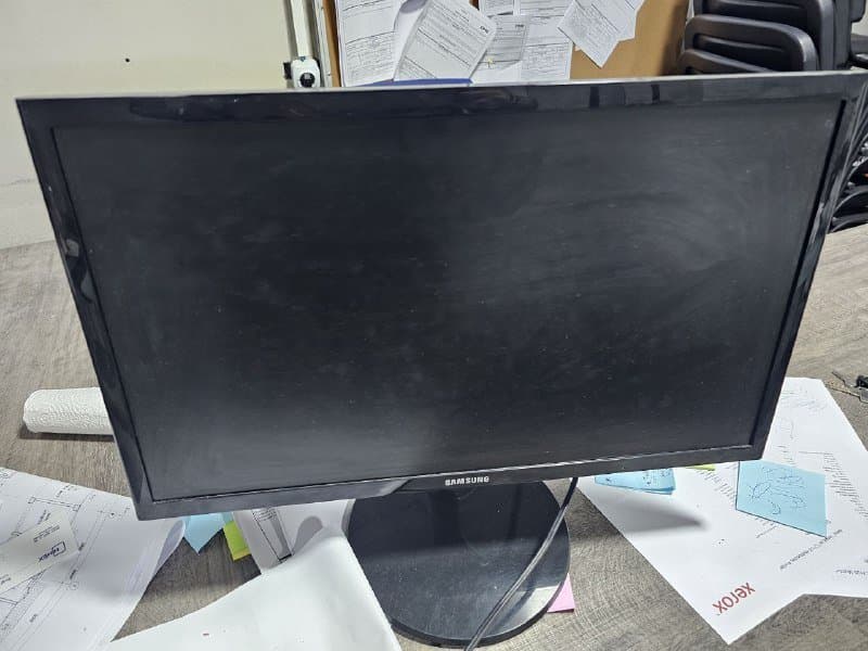 Монитор Samsung 1