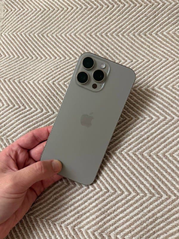 iPhone 16 Pro Max 256 GB Natural Titanium