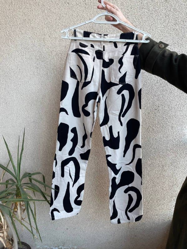 Апсайклинг рубашка, брюки Monki, боди, рубашка Zara, новогодний свитер 4