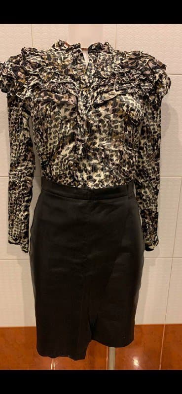 Юбки экокожа 40-42, Блузка