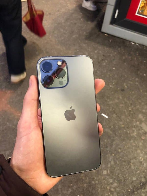 iPhone с 87% батареи, оригинал 1