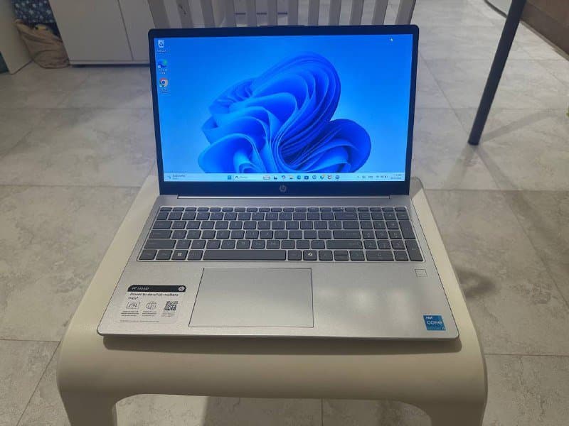 Ноутбук HP 15-fd0027st Intel Core i3 8GB 256GB SSD 3