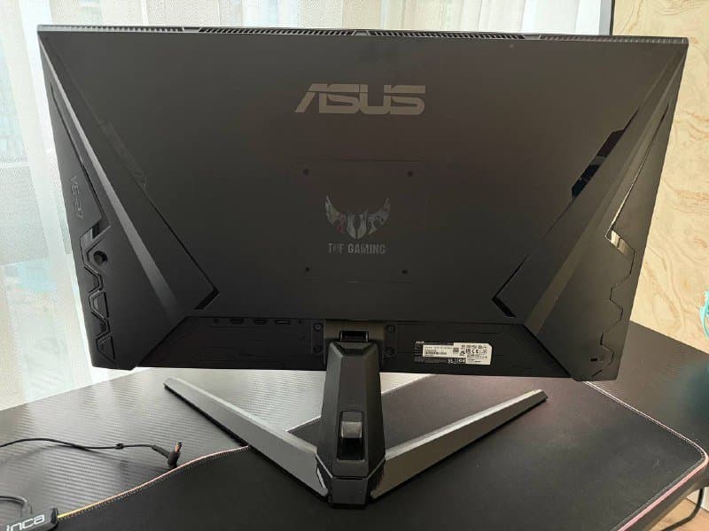 Геймерский стол, геймерский стул, монитор ASUS, подставка с вентилятором, вентилятор, светодиодная лампа, коврик с подсветкой 7