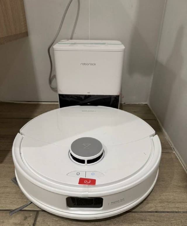 Робот моющий Roborock q8