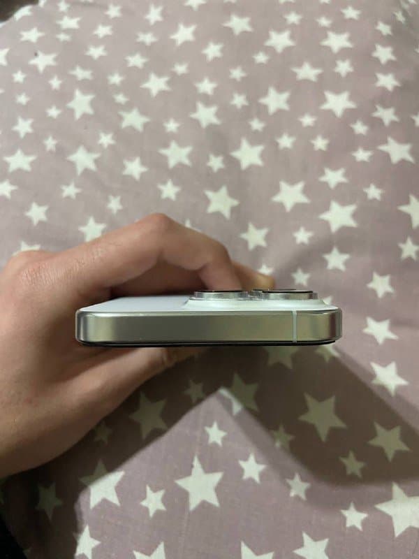 Iphone 16 Pro 256 GB 4