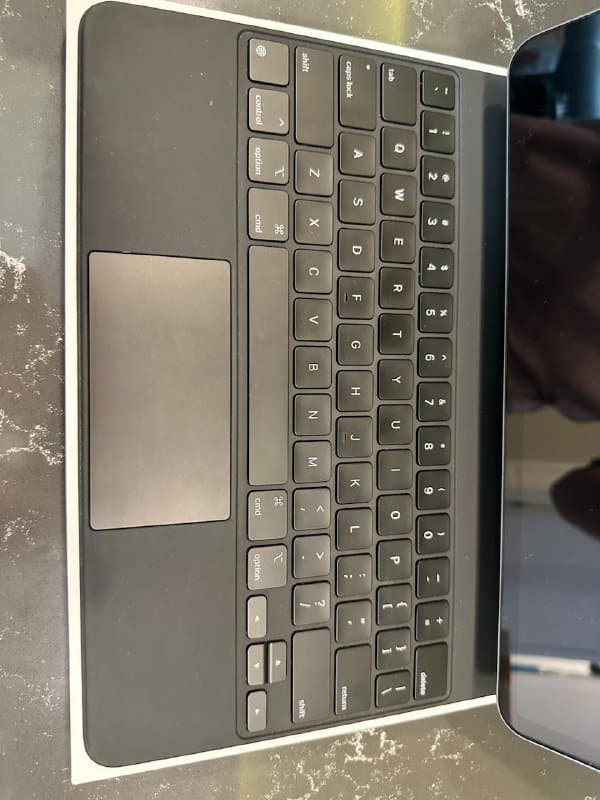 Magic Keyboard для iPad Pro 12.9" 3-5 поколения 4