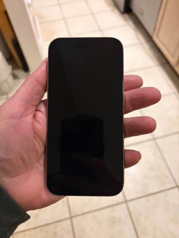 Iphone 15 Pro 128 Гб 8