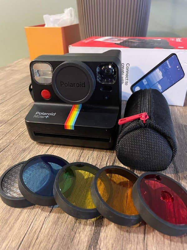 Polaroid now+ камера с цветными фильтрами