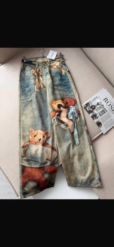 Джинсы женские с рисунком медвежат 2