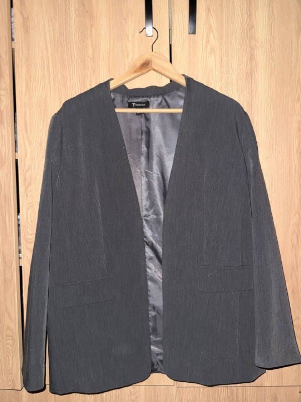 Жакет серый и черный