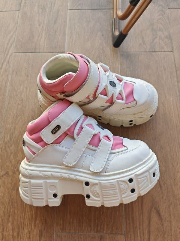 Женские кроссовки ботинки 37 размера