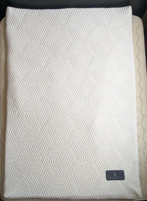 Топпер на матрас 140x200 см двухслойный 1