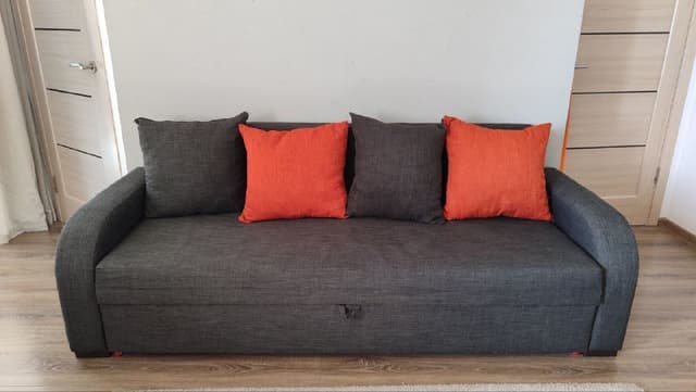 Раскладной диван с отделением для хранения