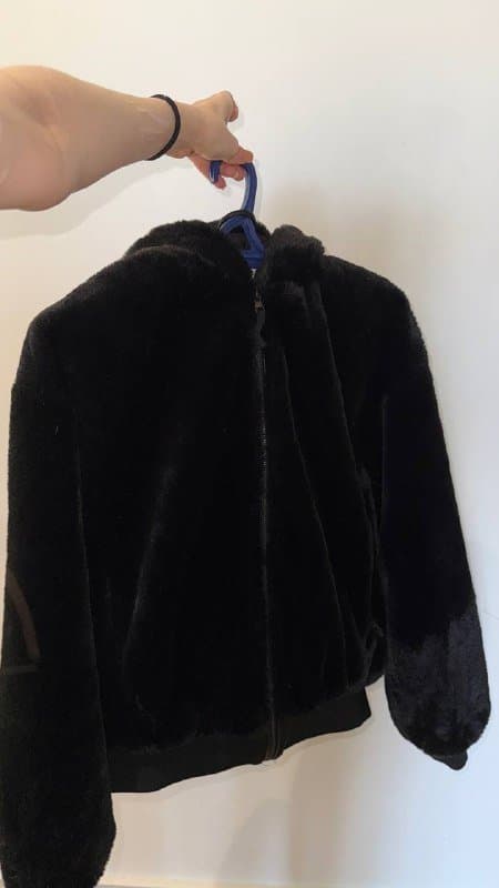 Куртка бомбер New Yorker, меховая куртка Bershka 2