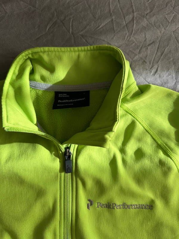 Peak Performance женская кофта размер L 2