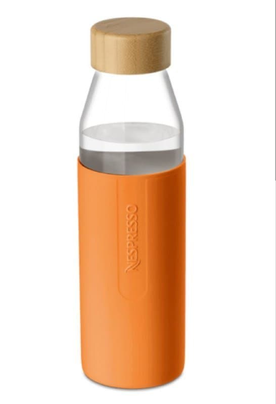 Стильная бутылочка для воды от Nespresso