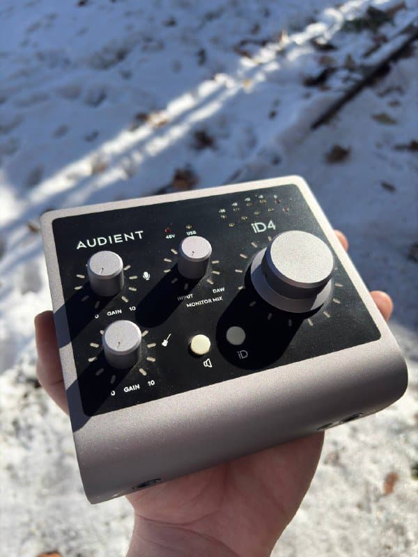 Аудио-интерфейс Audient ID4 mkii 1