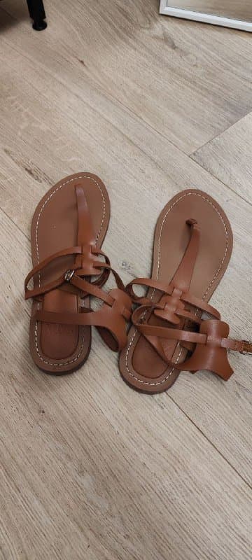 Женские кожаные босоножки Zara 38 размер