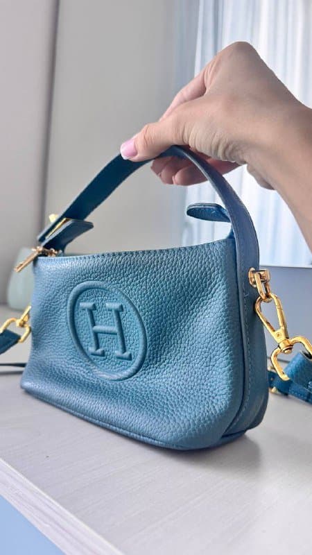 кеды бежевые, ботинки, сумка, платья, костюм, тренч, пальто, куртка, свитеры, лосины, джинсы 9