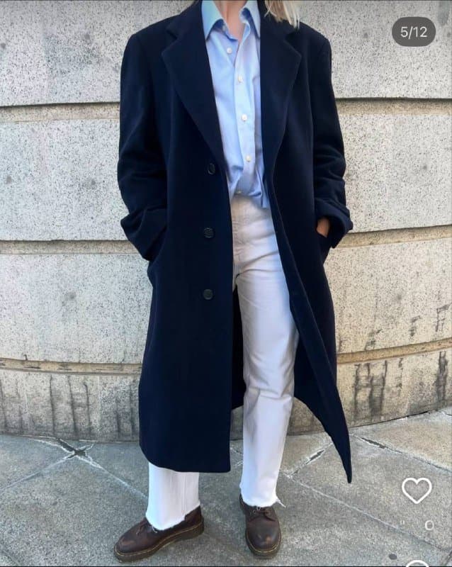 Классическое темно-синее пальто L размера