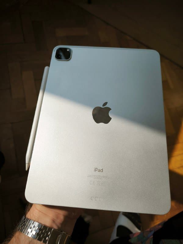 iPad Pro 11" 3-го поколения 256 ГБ Wi-Fi + Pencil 2 1