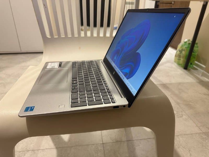 Ноутбук HP 15-fd0027st Intel Core i3 8GB 256GB SSD 4