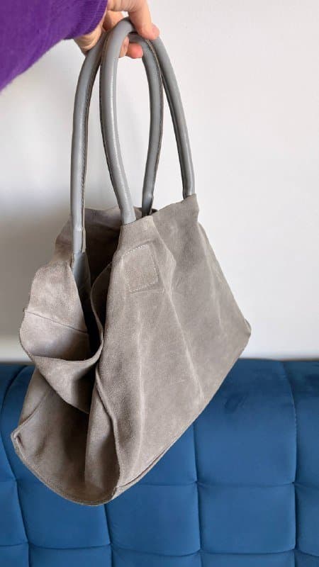 Большая серая сумка из натуральной замши 4