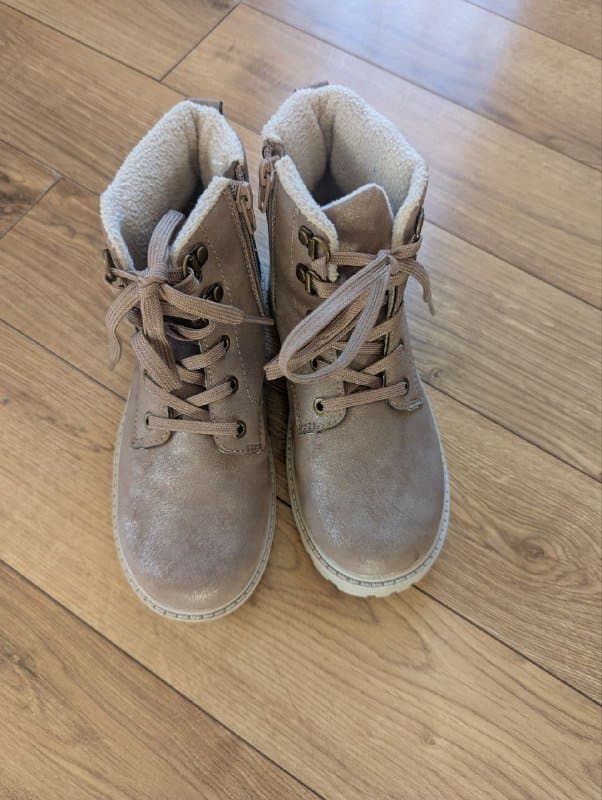 Зимние ботинки для девочки, размер EU 33 3