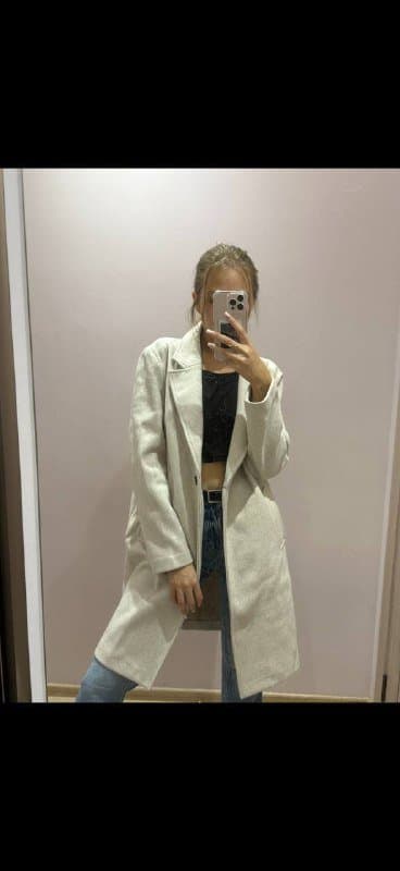 Пальто beige, топы синий и белый, коричневые штаны, черные джинсы, синяя блузка, синее поло, рубашка 2