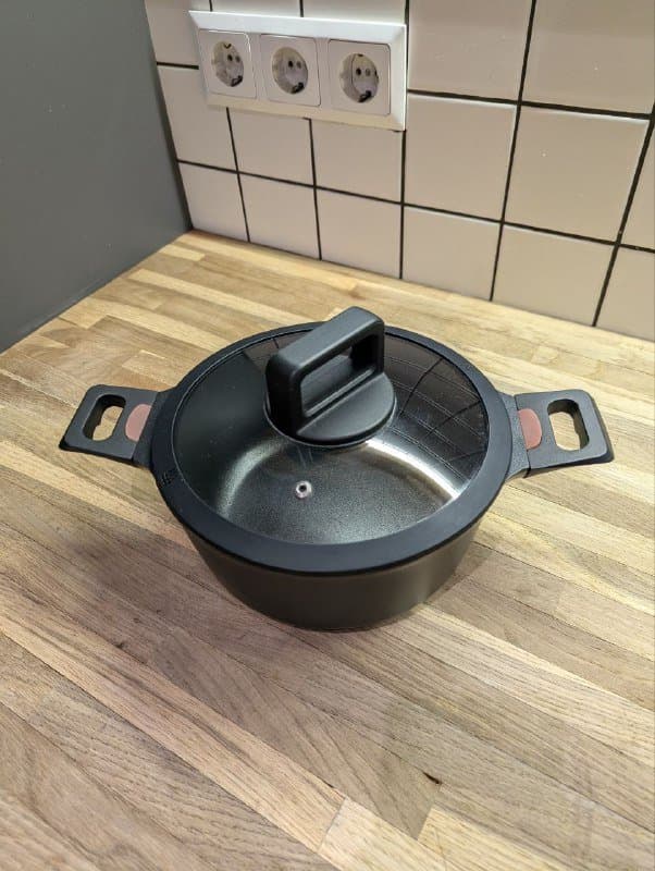 Кастрюля с крышкой большая Berllong, средняя Ambition, маленькая Berlinger Haus, сковорода Pyrex, кухонная утварь 3