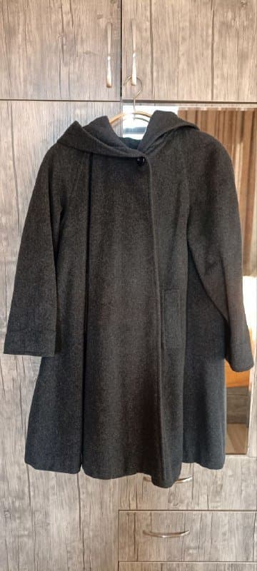 ботинки, жилет, плащ, пальто, шапка, механизмы для часов