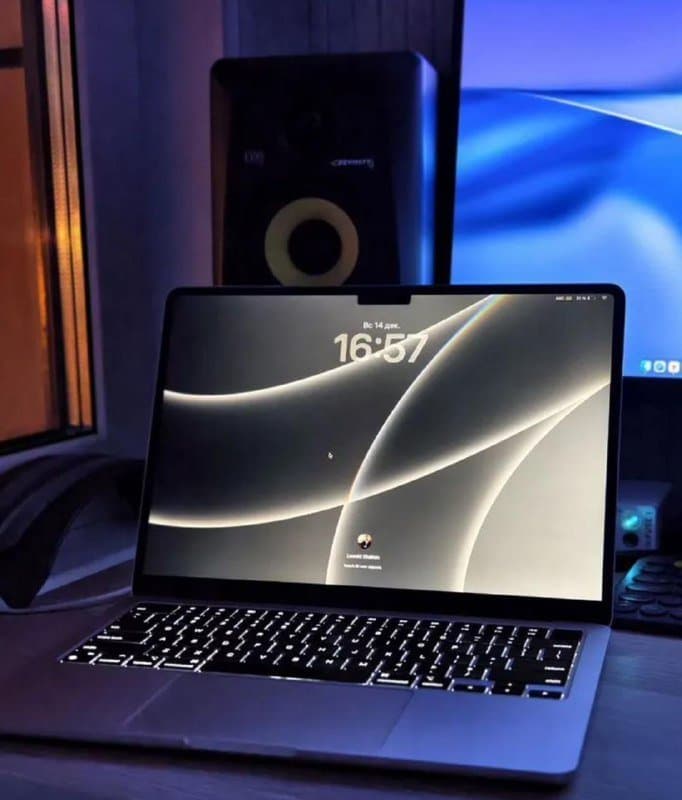 Iphone 16 Pro, Macbook Air 2022 M2 7