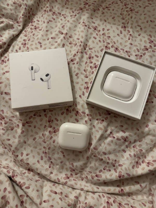 Наушники AirPods 3 поколения