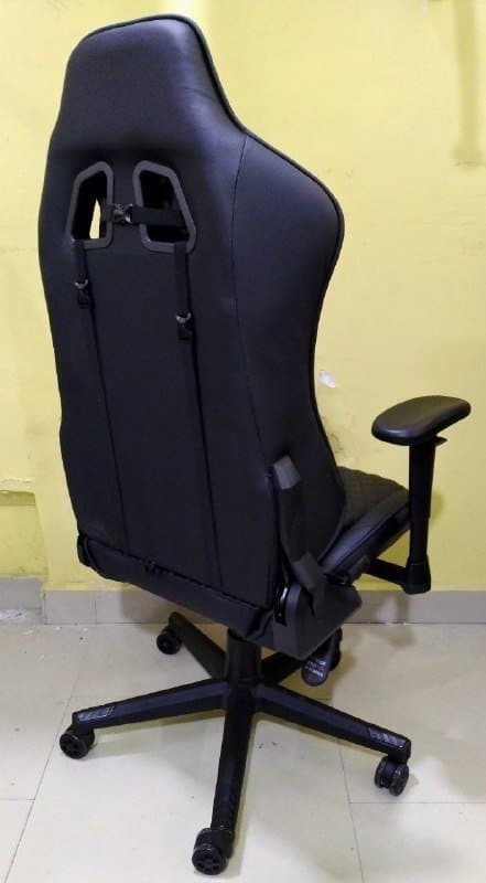 Геймерское игровое кресло 3