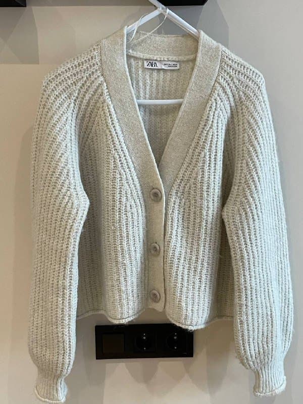 Удлиненный трикотажный жилет MANGO, кардиган Zara 2