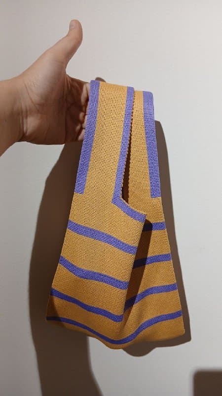 Небольшая трикотажная сумочка 3
