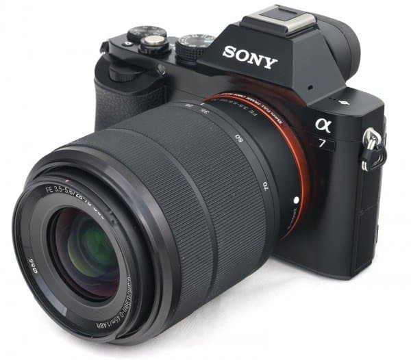 Фотоаппарат Sony ILCE-7, объектив Sony E PZ 16-50mm, джинсовая куртка WEKAME DENIM 1