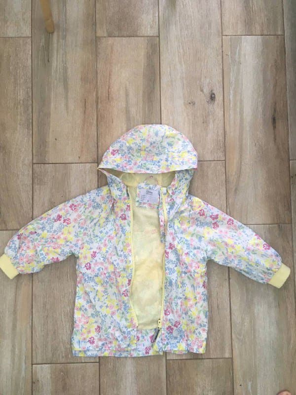 Детская куртка-ветровка размер 104 3