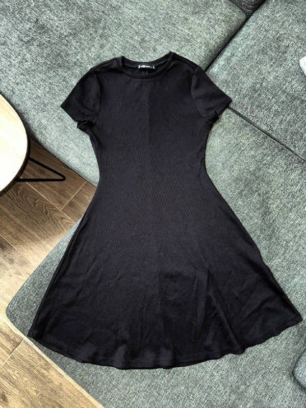 Трикотажное платье размер L новое