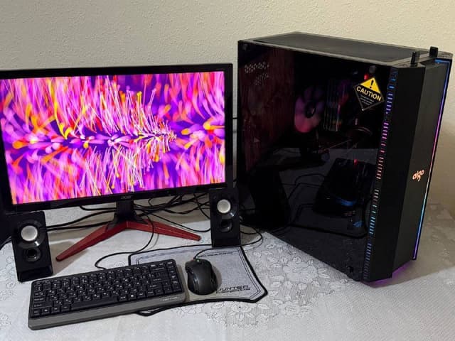 Игровой компьютер i7-7700K RX 580 8GB и монитор Acer 24" 144Hz