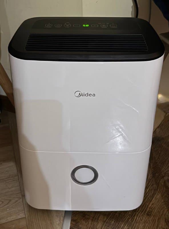 Большое кашпо с землей 2