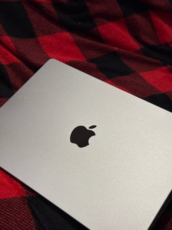 Apple MacBook Pro 14 inch