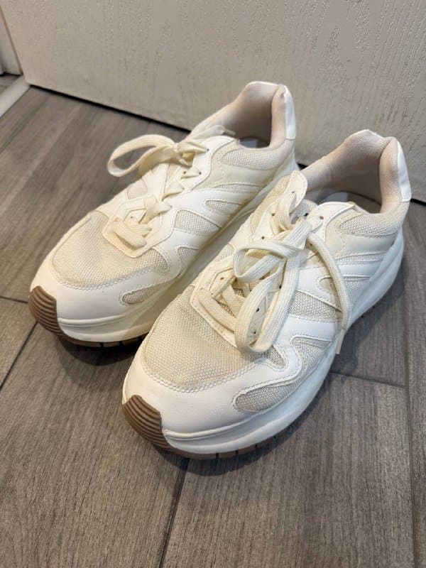 Кроссовки bershka белые 42 размер 2